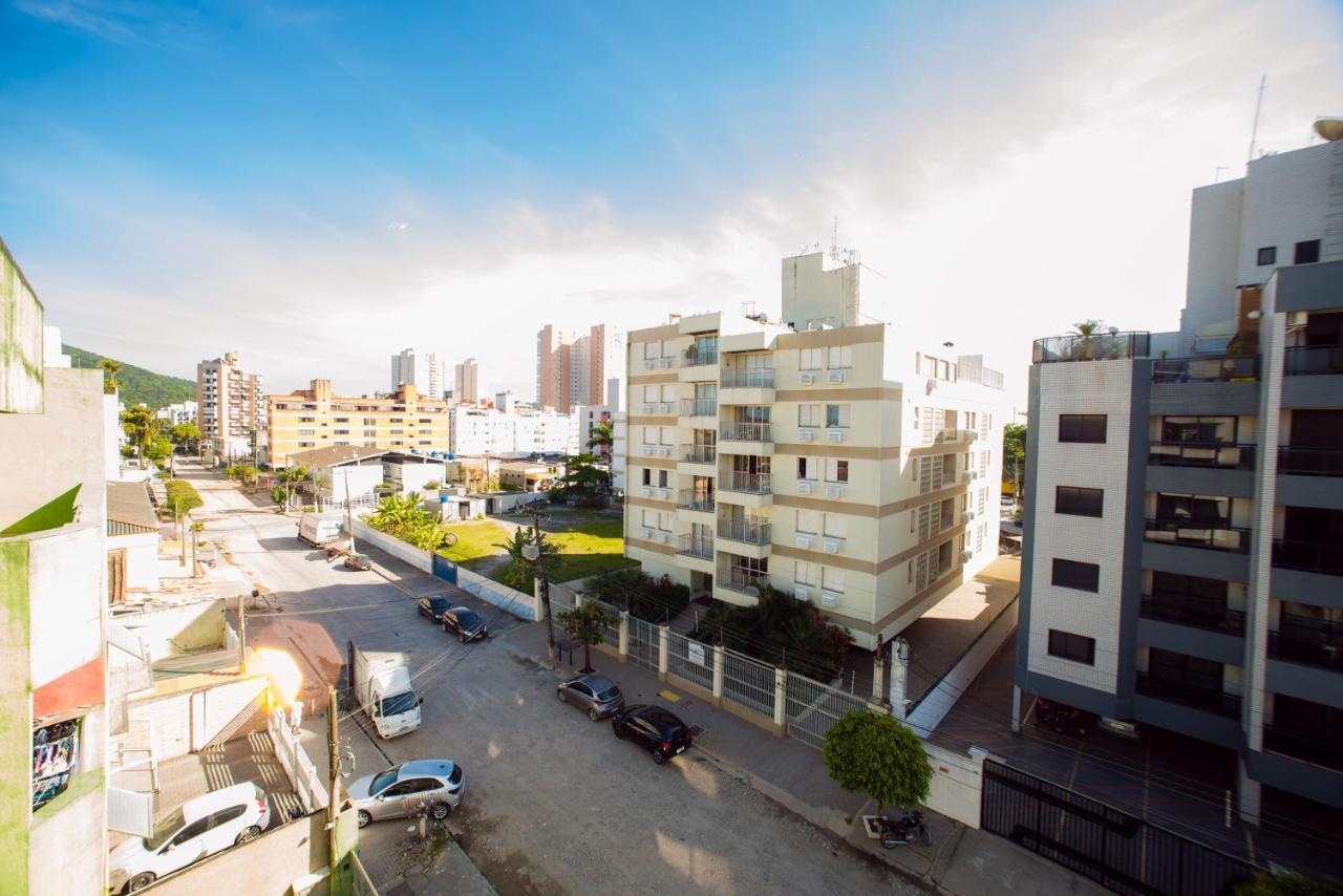 Cobertura Duplex Com Churrasqueira Гуаружа Екстериор снимка